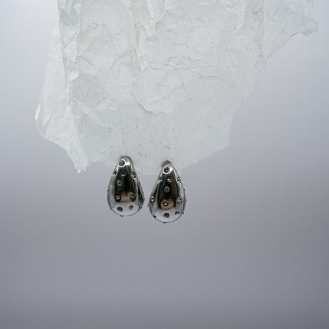 Silver Teardrop Sparkle