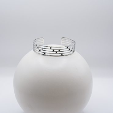 Black Line Elegance Cuff